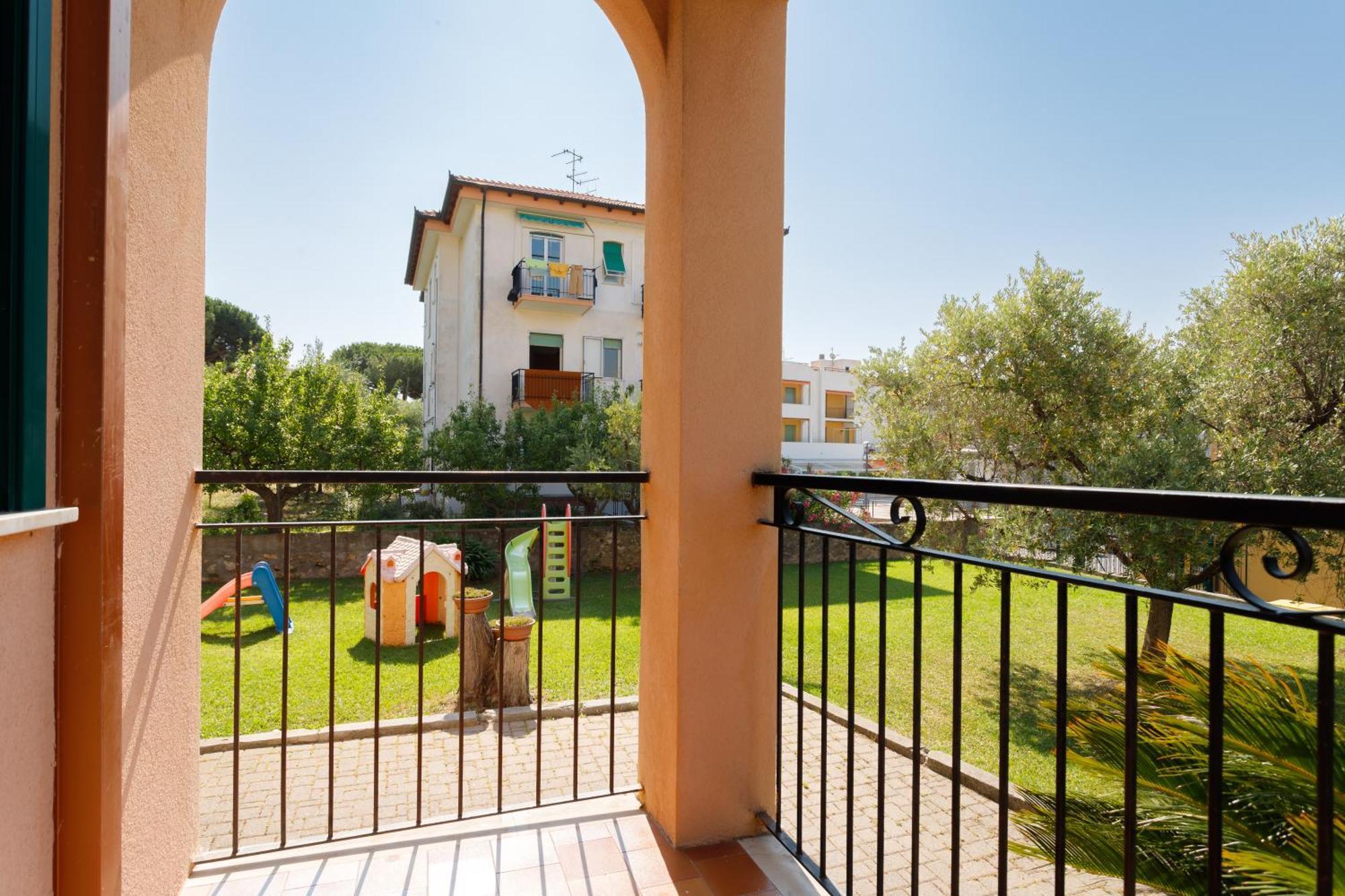 Residence Mizar 2 Pietra Ligure Exterior foto